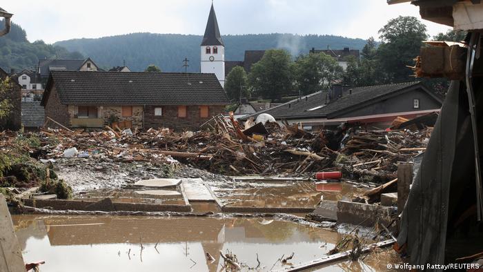 At least 20 dead after floods in Germany, several missing — live updates |  News | DW | 15.07.2021