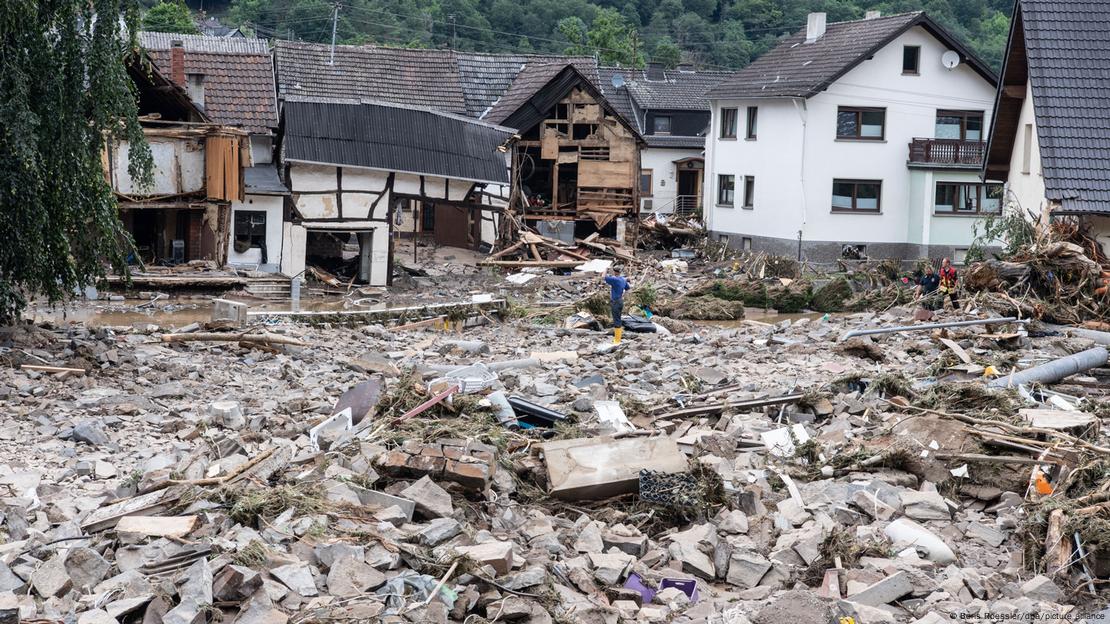 Destruição na pequena cidade de Schuld, no distrito de Ahrweiler