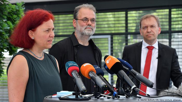 Deutschland Thüringen | Landtag wird nicht aufgelöst - Wahl fällt aus | Astrid Rothe-Beinlich, Steffen Dittes und Matthias Hey Deutschland Thüringen | Landtag wird nicht aufgelöst - Wahl fällt aus | Astrid Rothe-Beinlich, Steffen Dittes und Matthias Hey