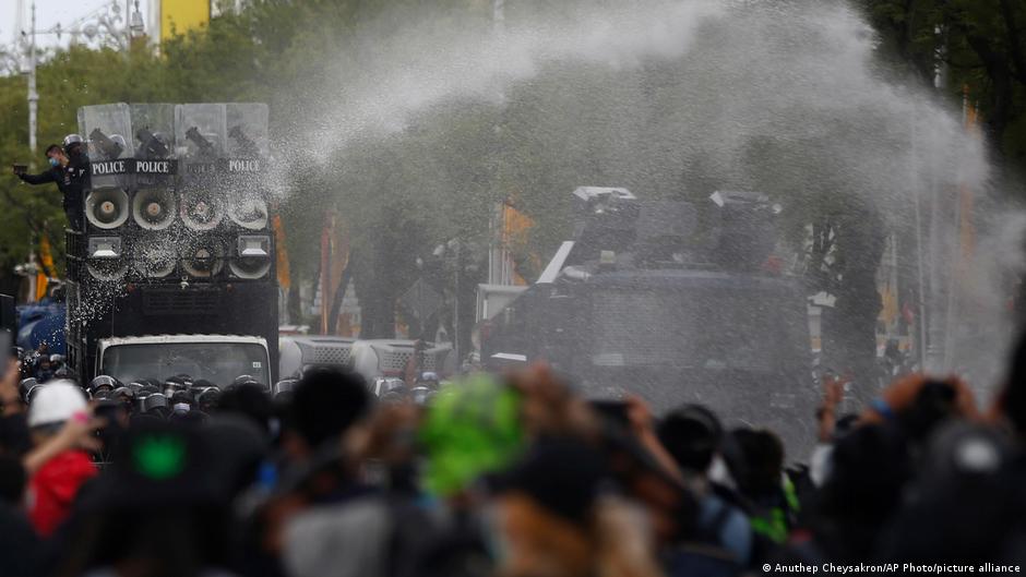泰国新冠确诊激增 中国疫苗引发质疑 | 德国之声 来自德国 介绍德国 | DW - Vimarsana News
