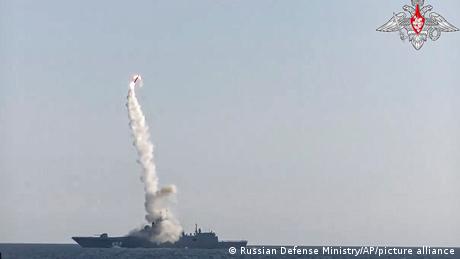 За пръв път Русия извършва пробно изстрелване на няколко хиперзвукови