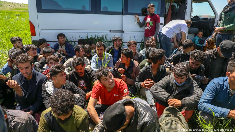 AKP-Politiker Gülacar: ″Können das nicht alleine schultern″ | Europa | DW - Vimarsana News