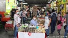 Central de Abastos in Mexico City.
langsam kommen wieder die Kunden. Wegen der Pandemie hier hat der Verkauf um 50% gesunken. Foto: Eva Usi/DW 02.07.2021 i