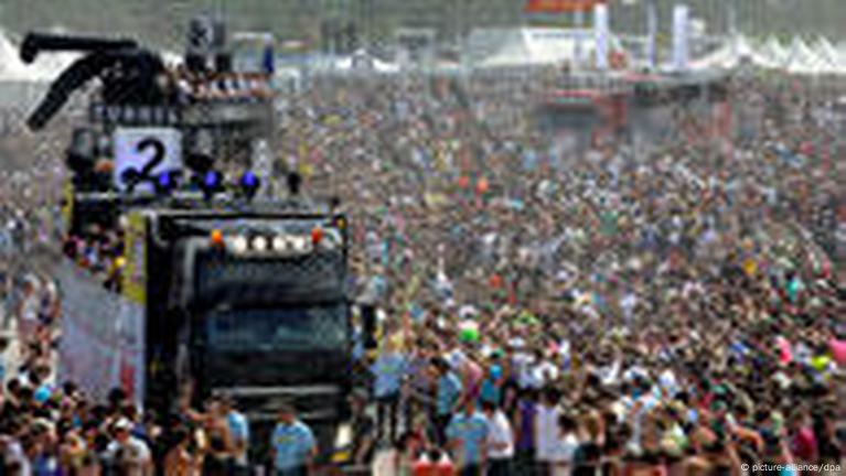 新品未開封 LOVE PARADE / STEPPERS - PARADE - Stream Sasha Live @ Love Parade, Berlin Germany 13-07-2002