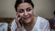 Die ägyptische Aktivistin und Journalistin Esraa Abdel Fattah spricht nach ihrer Entlassung aus dem Gefängnis in ihrem Haus am Telefon. Esraa befand sich seit ihrer Verhaftung im Oktober 2019 unter dem Vorwurf der Verbreitung von Falschnachrichten und der Beteiligung an einer terroristischen Vereinigung zur Erreichung ihrer Ziele in Untersuchungshaft. +++ dpa-Bildfunk +++