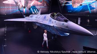Прототип российского истребителя пятого поколения от компании Сухой под названием Шах и мат на авиакосмическом салоне МАКС-2021 в Жуковском