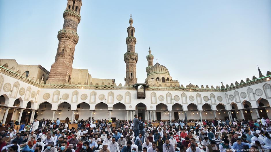 استثمار الوقت في المسجد قبل قيام الصلاة ب