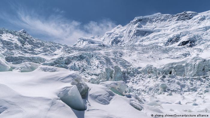Glaciar en las montañas de nieve Sapu, condado de Biru, prefectura de Nagqu, Tibet ,China. (Foto referencial) 