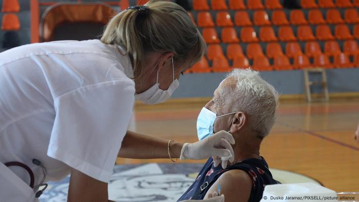 ucuncu doz koronavirus asisi ne kadar gerekli dunya dw 23 07 2021