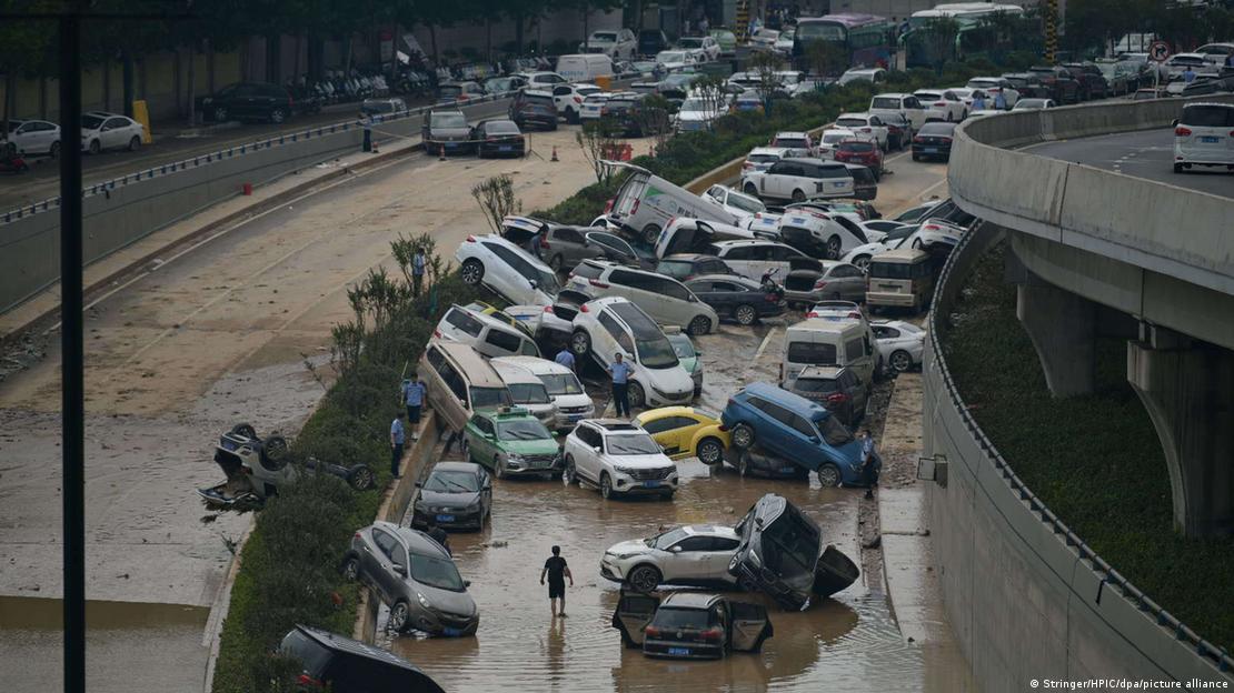 Inundação em Zhengzhou, na China