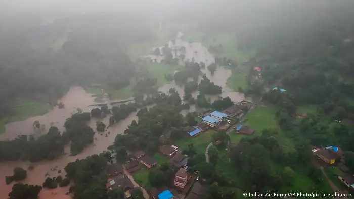 Indien Maharashtra | Überschwemmungen & Erdrutsch