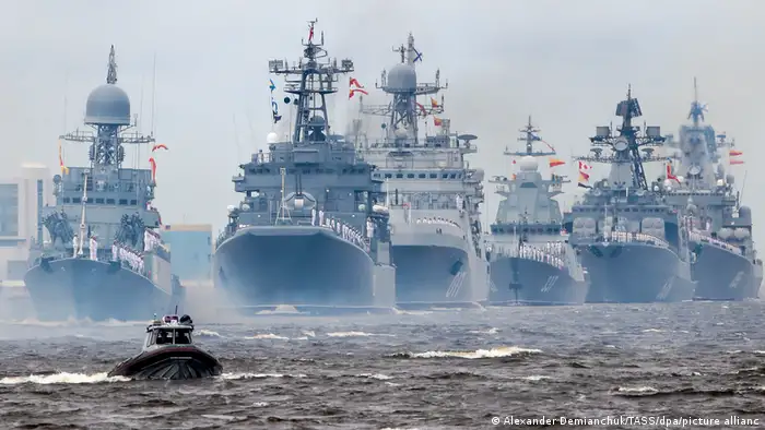 图 俄罗斯每年举行海军日庆祝仪式  