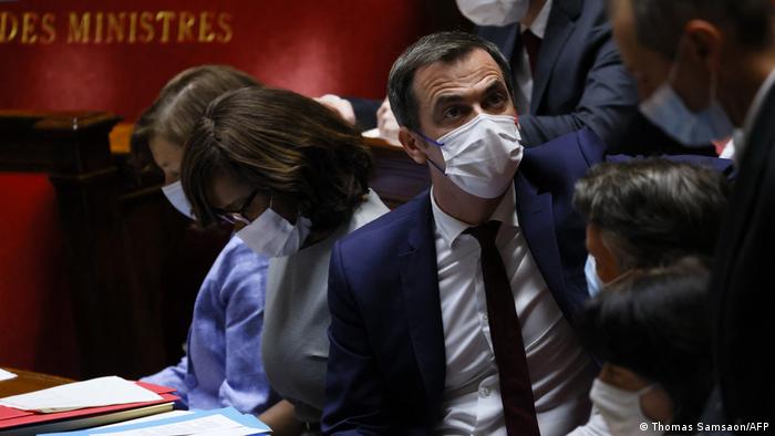 Френските депутати решиха, че медицинският персонал и пожарникарите в страната