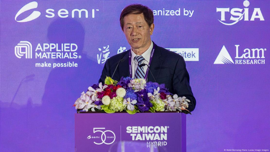 O presidente da TSMC, Mark Liu, durante uma apresentação em 2020