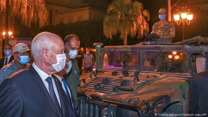 Tunesien Krise l Entmachtung des Ministerpräsidenten l Präsident Kais Saied