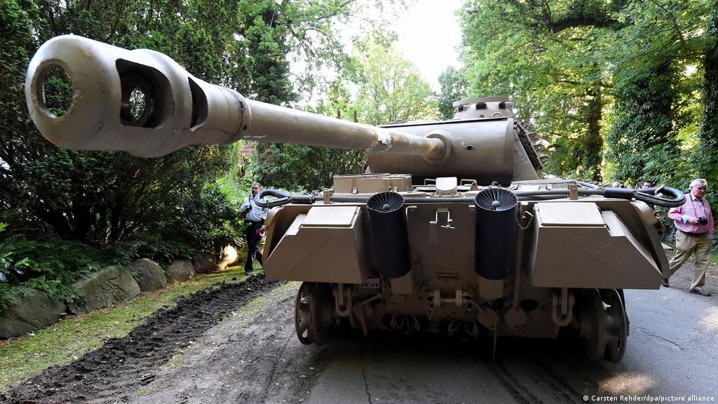 Lucha legal en Alemania por tanque de la Segunda Guerra Mundial encontrado  en un sótano | ACTUALIDAD | DW 