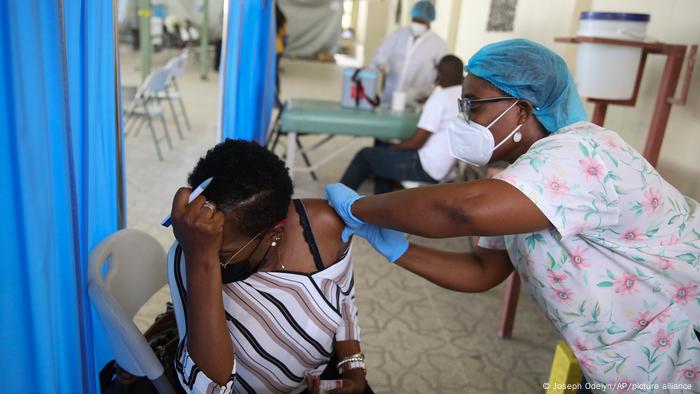 Haiti | Covid-19 Impfungen mit Impfstoff aus der COVAX Initiative Haiti | Covid-19 Impfungen mit Impfstoff aus der COVAX Initiative