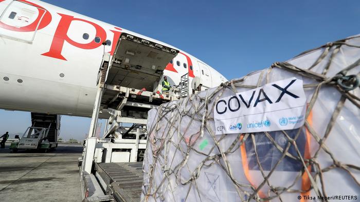Covax vaccines being unloaded from a plane in Ethiopia
