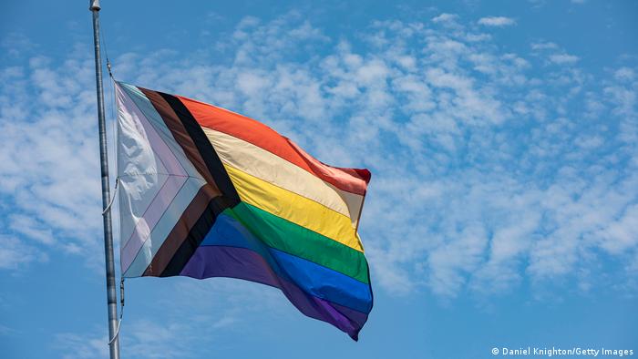 USA San Diego | LGBTQ+ Flagge | Symbolbild