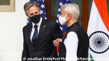 India's Foreign Minister Subrahmanyam Jaishankar, right, welcomes U.S. Secretary of State Antony Blinken at Hyderabad House in New Delhi, India Wednesday, July 28, 2021.  (Jonathan Ernst/Pool Photo via AP)