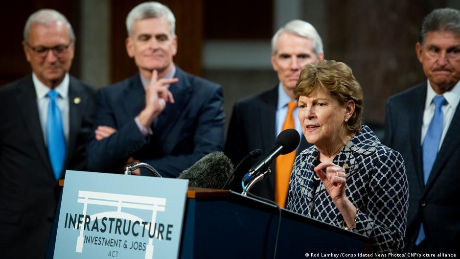 Senat bringt Infrastrukturpaket auf den Weg