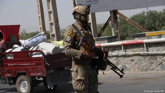 Puesto de control militar en Herat.