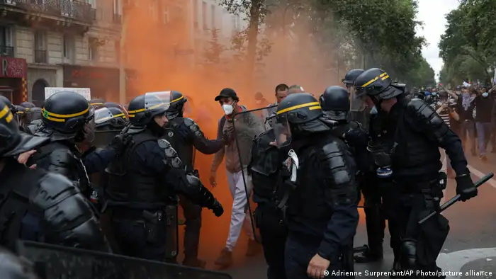 Frankreich Protest gegen Corona-Regeln