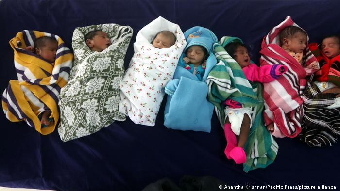 Новорожденные в больницы в индийском городе Ченнаи