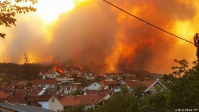 Nordmazedonien Dorf Kocan Waldbrand Feuer