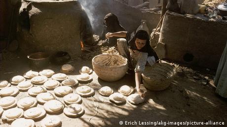 Който пипне цените на хляба в Египет е застрашен от