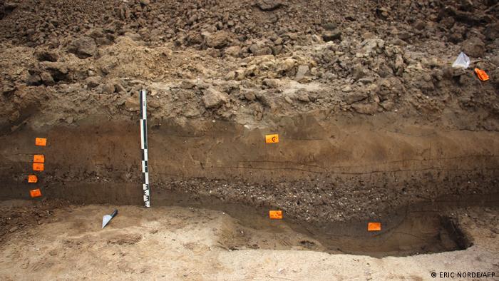 Канал и дорога времен Древнего Рима