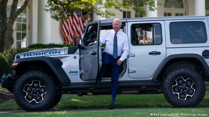 The Day in Pictures | USA Präsident Biden E-Auto-Initiative