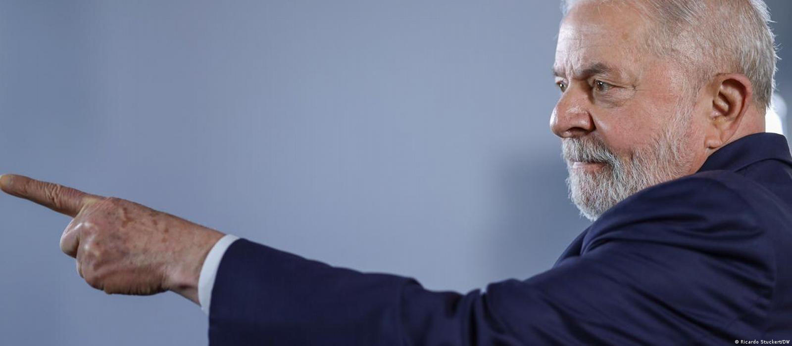 Sociedade brasileira não vai aceitar golpe\, image size:1600x700