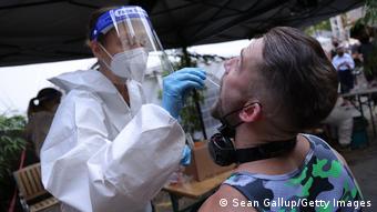 Τεστ πριν από την είσοδο σε κλαμπ στο Βερολίνο