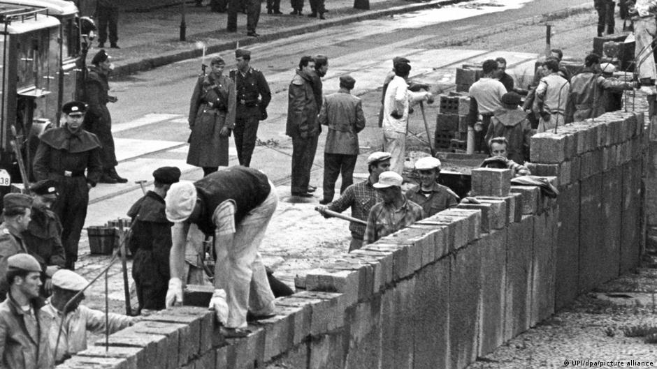 Το Τείχος του Βερολίνου και η Στάζι | Πολιτική | DW - Vimarsana News
