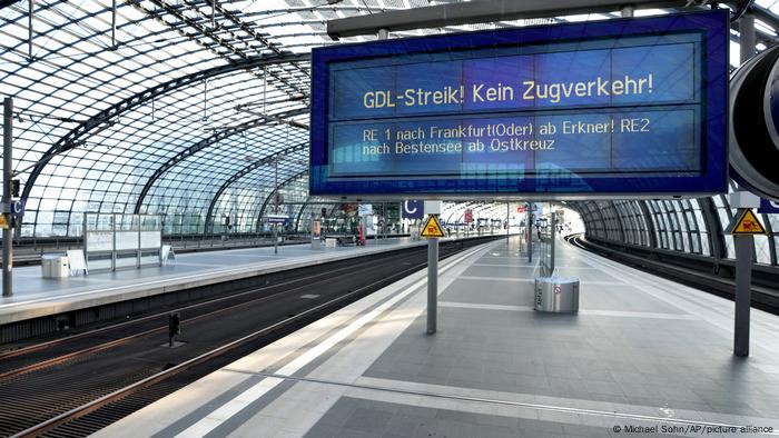 German Rail Strike Union Calls Drivers Out For Second Time News Dw 20 08 2021 [ 394 x 700 Pixel ]