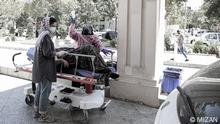Irans Gesundheitssystem kollabiert. Krankenhäuser haben kein freies Bett mehr. Medikamente und Impfstoffe fehlen. Die fünfte Coronawelle fordert täglich mehr als 500 Toten. 
