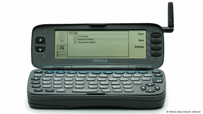 جهاز نوكيا Das Nokia Communicator 9000 (الصورة نوكيا/د ب أ)