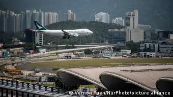 Hongkong Flughafen Flugzeug Landung
