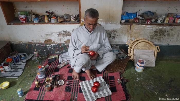 Papier-mache in Kashmir