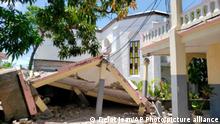 Die Herz-Jesu-Kirche ist nach einem Erdbeben beschädigt. Bei einem schweren Erdbeben auf Haiti sind heute mehrere Menschen ums Leben gekommen. Das teilte die Zivilschutzbehörde des Landes mit. Der Erdstoß hatte nach Angaben der US-Erdbebenwarte USGS eine Stärke von 7,2. +++ dpa-Bildfunk +++