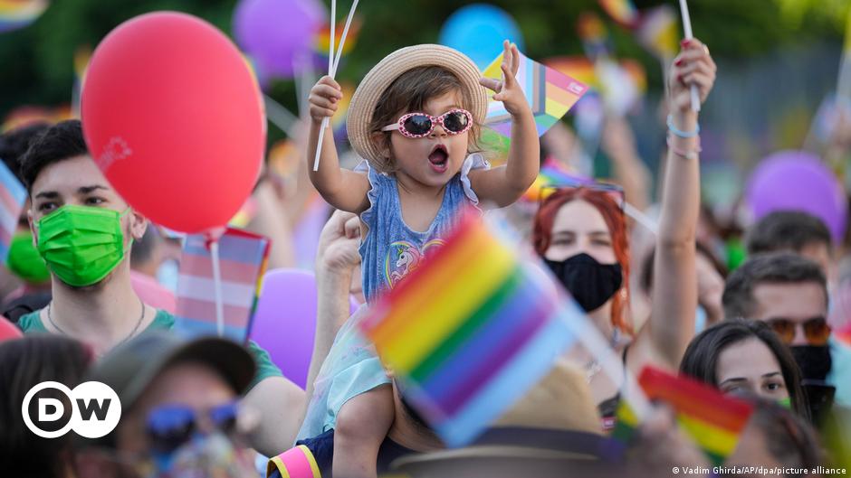 "Bucharest Pride" und Gegendemos in Rumänien