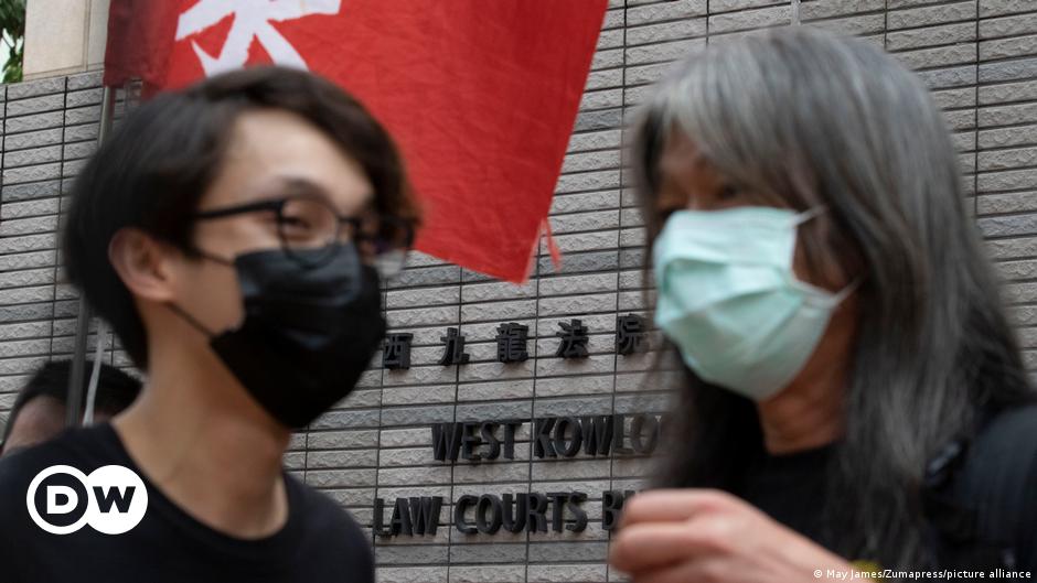 Hong Kong's pro-democracy protest group CHRF disbands | DW | 15.08.2021