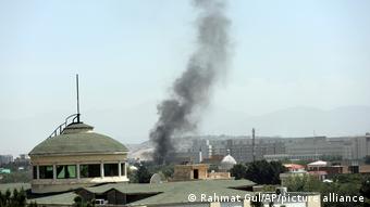 Καπνός πάνω από την αμερικανική πρεσβεία στην Καμπούλ