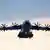 Wojskowy samolot transportowy Bundeswehry Airbus A400M ma ewakuować z Kabulu obywateli i współpracowników Niemiec