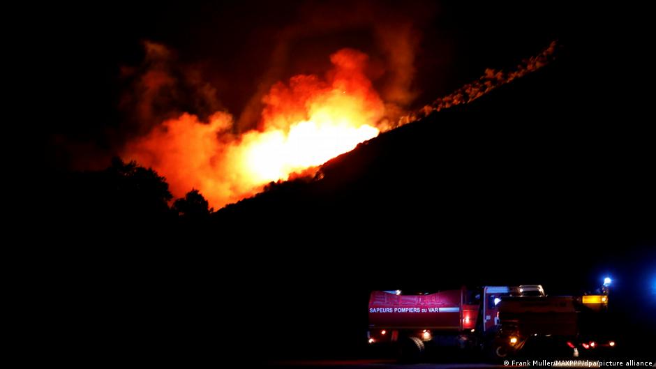 One person dies in French wildfires near Saint-Tropez | News | DW - Vimarsana News