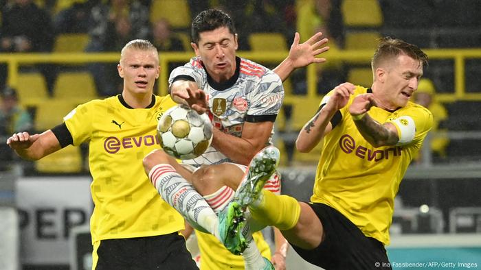 Bundesliga Where Must Borussia Dortmund Improve To Topple Bayern Munich Sports German Football And Major International Sports News Dw 01 12 21