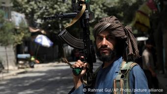 Luftëtar Taliban kontrollon kalimin Wazir Akbar Khan në Kabul