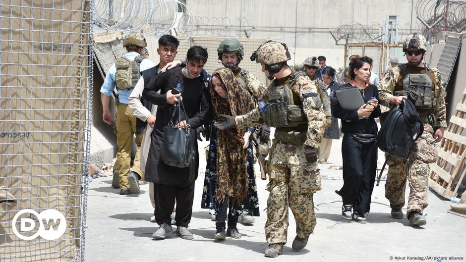 Weiter dramatische Szenen am Flughafen Kabul