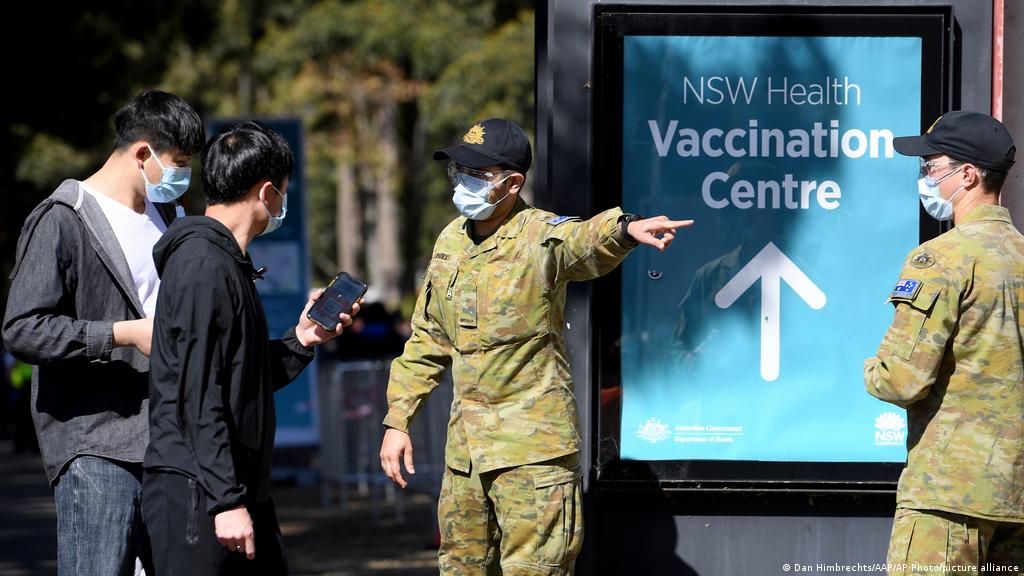 Coronavirus digest: Australia sets COVID case record amid delta surge |  News | DW | 26.08.2021